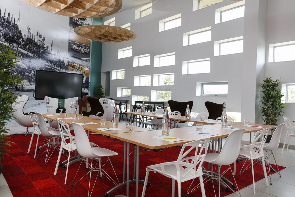 Ibis Styles Le Mans Sud Mulsanne Hotel Exterior photo
